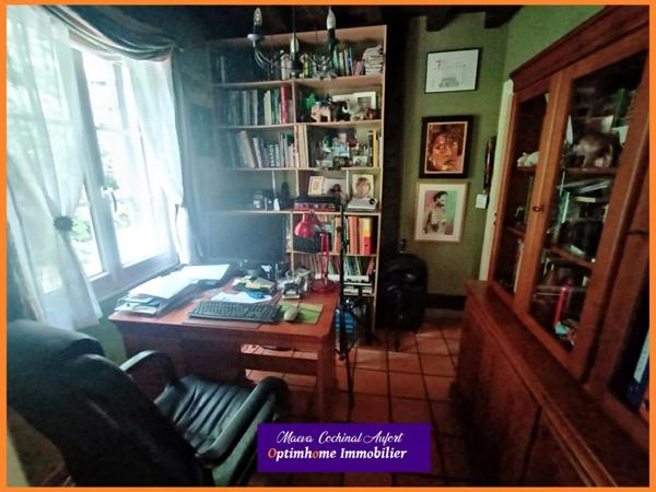 Magnifique propriété avec 2 maisons et piscine sur 3 hectares à 20 min de Bernay