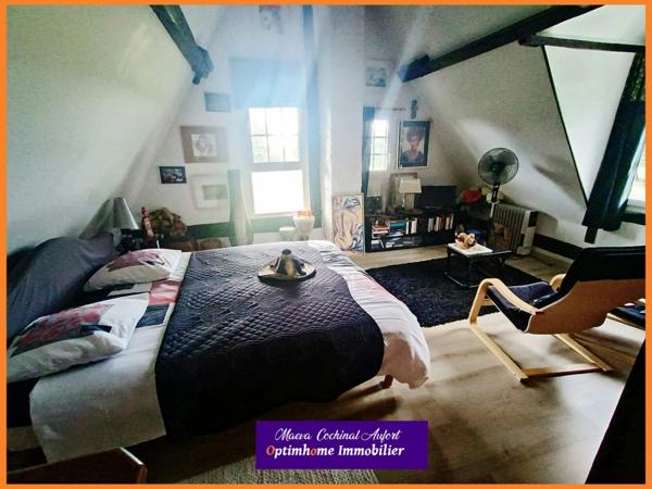 Magnifique propriété avec 2 maisons et piscine sur 3 hectares à 20 min de Bernay