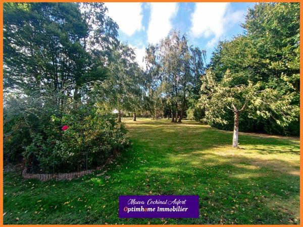 Magnifique propriété avec 2 maisons et piscine sur 3 hectares à 20 min de Bernay