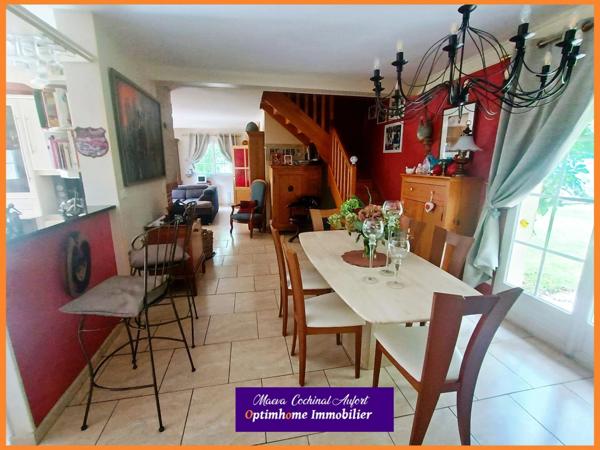 Magnifique propriété avec 2 maisons et piscine sur 3 hectares à 20 min de Bernay