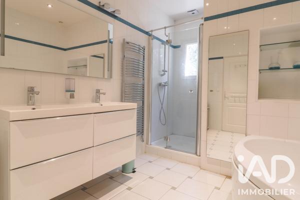 Maison à vendre 6 pièces 261,47 m² Saulx-les-Chartreux