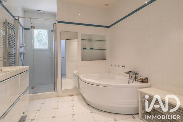 Maison à vendre 6 pièces 261,47 m² Saulx-les-Chartreux