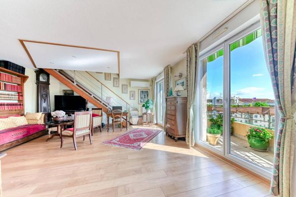 T5 DUPLEX–136 m2–DERNIER ÉTAGE–TERRASSES–LYON 3