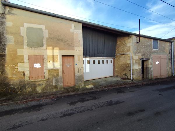 Maison 2 pièces - 105 m²