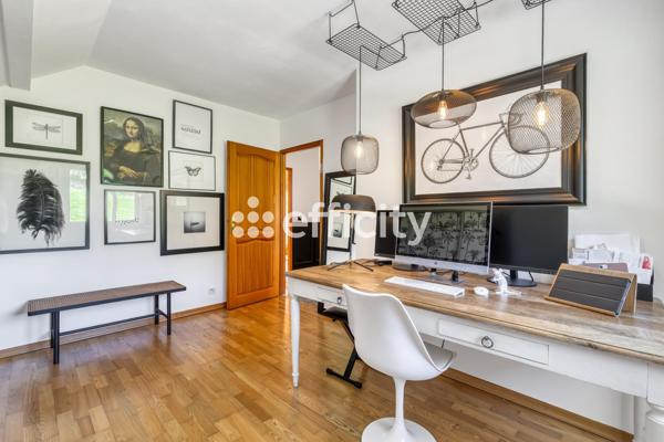 Maison 5 pièces - 155 m² Exclusivité efficity
