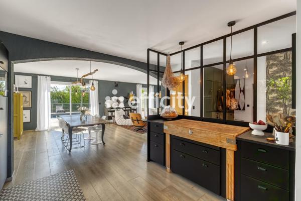 Maison 5 pièces - 155 m² Exclusivité efficity