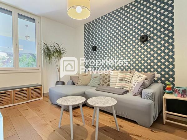 Maison T6/7 d'env. 165m² située au calme avec 4/5 ch., 2 garages fermés et piscine sur PERIGUEUX (24000)