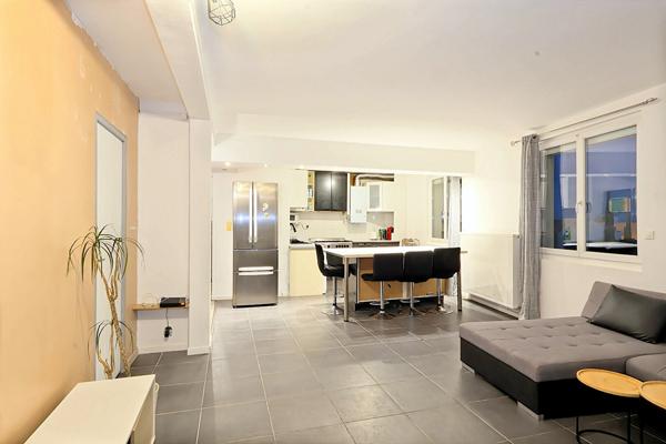 Lunel - Grand appartement lumineux 5 pièces de 115 m² à 15 min de la mer