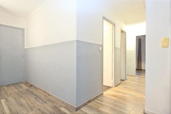 Lunel - Grand appartement lumineux 5 pièces de 115 m² à 15 min de la mer