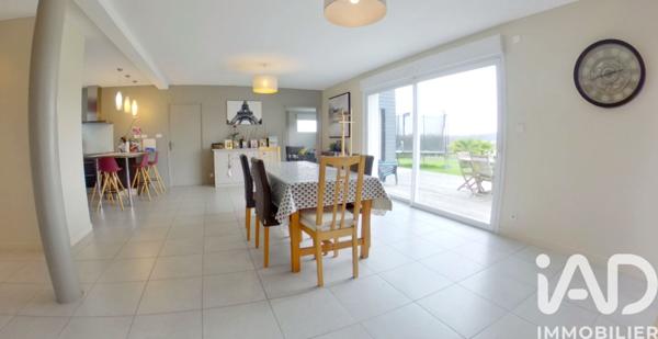 Maison à vendre 7 pièces 145 m² Châlons-du-Maine