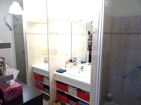 Vente
                Appartement63 m² - 3 Pièces -
                    LATTES (34970)