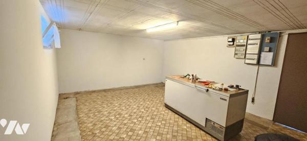 Dans un village calme maison a fort potentiel