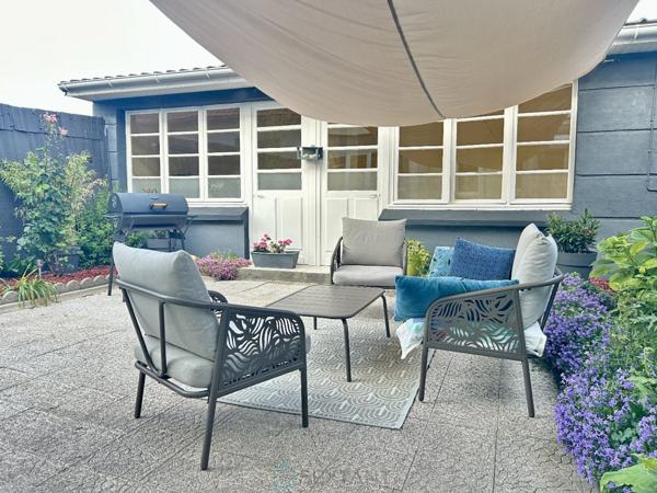 Jolie maison sur secteur calme proche de toutes commodités.