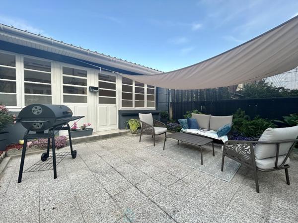 Jolie maison sur secteur calme proche de toutes commodités.