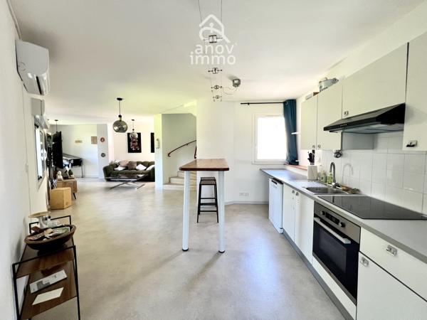 Appartement
                                                                                                                                                                                                                                                                                                                        4 pièce(s)                                                                                                                                                                                                          3 chambre(s)                                                                                                                                                                                                          84.6  m²