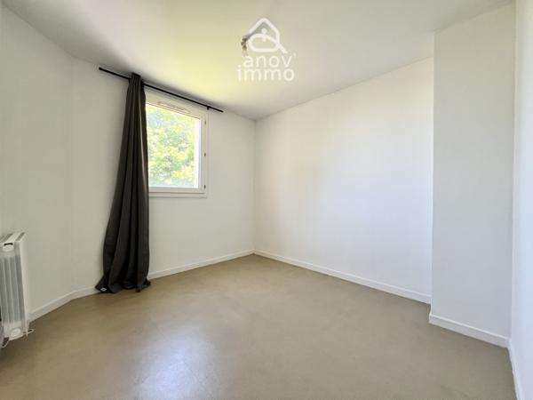 Appartement
                                                                                                                                                                                                                                                                                                                        4 pièce(s)                                                                                                                                                                                                          3 chambre(s)                                                                                                                                                                                                          84.6  m²
