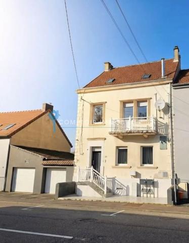 Maison
                                                                                                                                                                                                                                                                                                                        8 pièce(s)                                                                                                                                                                                                          5 chambre(s)                                                                                                                                                                                                          160  m²