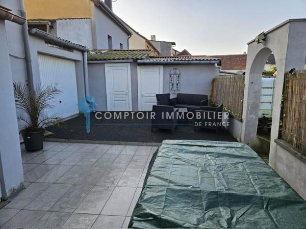 Maison
                                                                                                                                                                                                                                                                                                                        8 pièce(s)                                                                                                                                                                                                          5 chambre(s)                                                                                                                                                                                                          160  m²