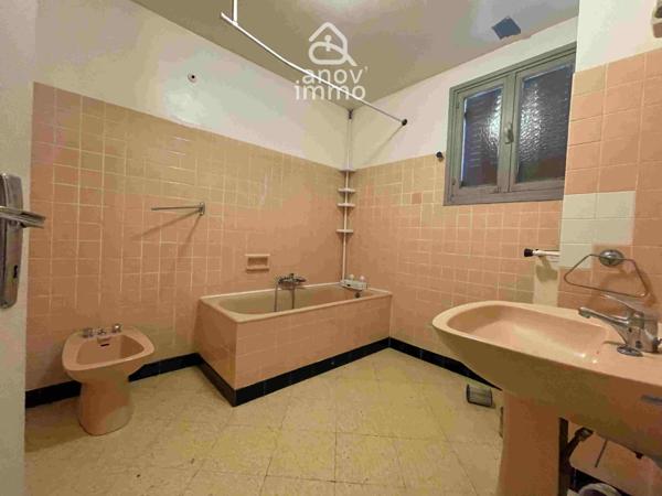 Maison
                                                                                                                                                                                                                                                                                                                        5 pièce(s)                                                                                                                                                                                                          3 chambre(s)                                                                                                                                                                                                          119  m²