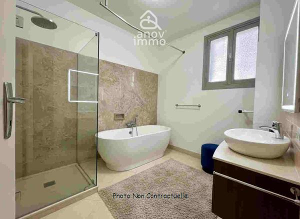 Maison
                                                                                                                                                                                                                                                                                                                        5 pièce(s)                                                                                                                                                                                                          3 chambre(s)                                                                                                                                                                                                          119  m²
