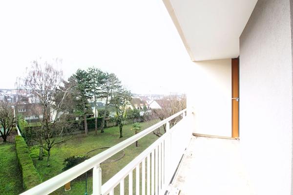 APPARTEMENT RUEIL-MALMAISON MONT VALERIEN 4 PIECES 3 CHAMBRES BALCON PROCHE ARSENAL
