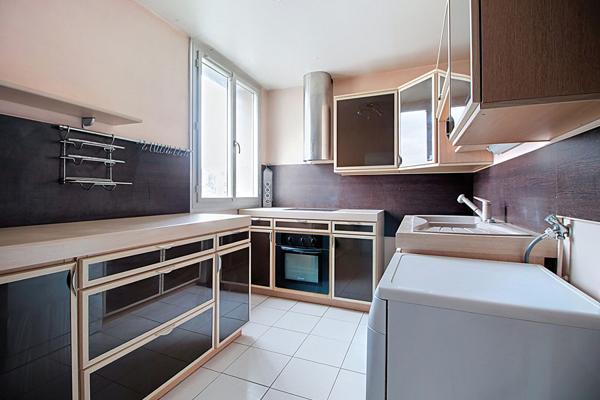 APPARTEMENT RUEIL-MALMAISON MONT VALERIEN 4 PIECES 3 CHAMBRES BALCON PROCHE ARSENAL