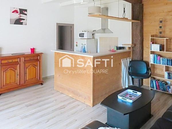 Maison divisée en 4 logements locatifs