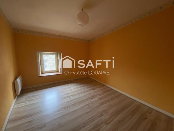 Maison divisée en 4 logements locatifs