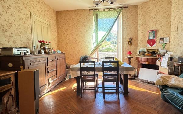 Maison à vendre    9 pièces • 222 m2 Jurançon