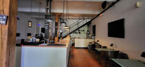 Entrepôt et maison d'habitation - breteuil 13006 Marseille