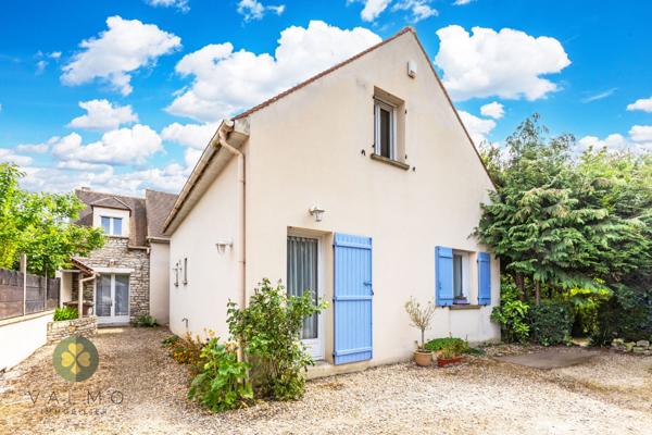Maison
                                                                                                                                                                                                                                                                                                                        7 pièce(s)                                                                                                                                                                                                          5 chambre(s)                                                                                                                                                                                                          230  m²