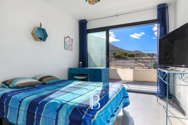 Marseille 8ème, Maison 4 Chambres -  133 m² à vendre