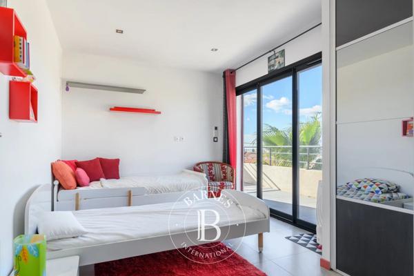 Marseille 8ème, Maison 4 Chambres -  133 m² à vendre