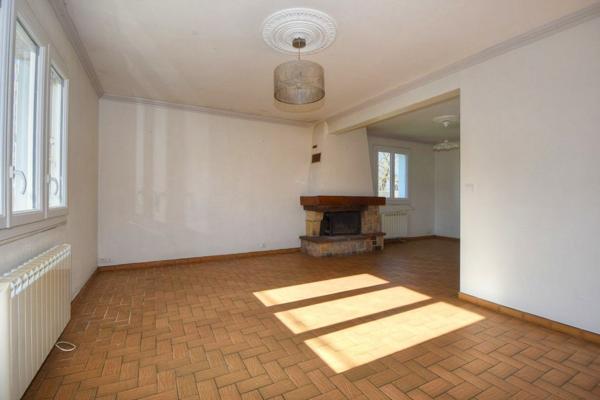 Maison  5 chambres  sur 1200 m2 à 8 mn des plages