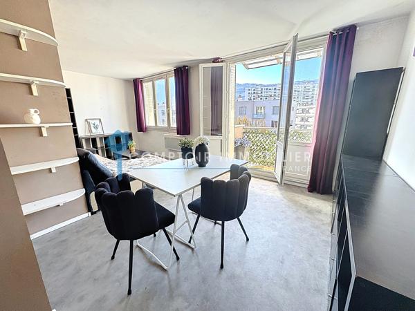 Appartement
                                                                                                                                                                                                                                                                                                                        3 pièce(s)                                                                                                                                                                                                          2 chambre(s)                                                                                                                                                                                                          62  m²