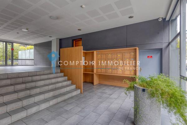 Appartement
                                                                                                                                                                                                                                                                                                                        3 pièce(s)                                                                                                                                                                                                          2 chambre(s)                                                                                                                                                                                                          70  m²