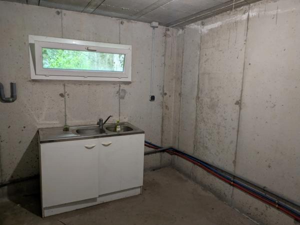 PLOUAY EN CAMPAGNE BELLE MAISON DE 6 PIÈCES  150m² ENVIRON HABITABLE SUR PARCELLE DE 2938M²
