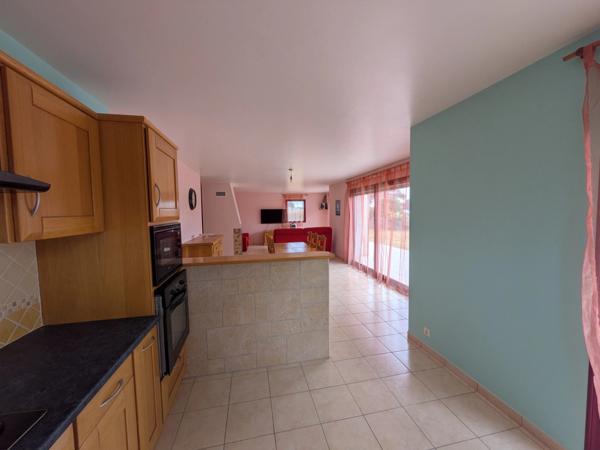 PLOUAY EN CAMPAGNE BELLE MAISON DE 6 PIÈCES  150m² ENVIRON HABITABLE SUR PARCELLE DE 2938M²