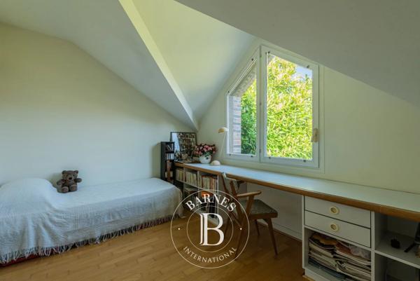 Saint-Cloud, Maison 3 Chambres -  279 m² à vendre