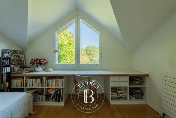 Saint-Cloud, Maison 3 Chambres -  279 m² à vendre