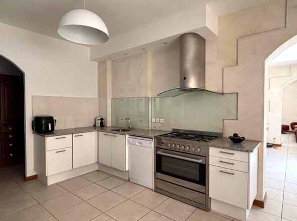 Maison 8 pièces - 290 m²