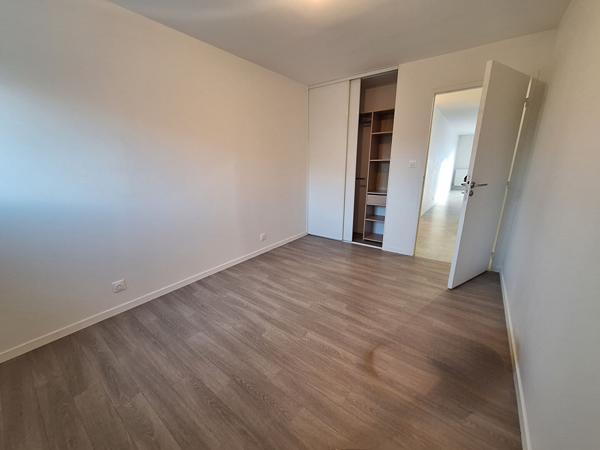 Appartement 3 pièces – 72 m² environ à Séné (ref : 28446)