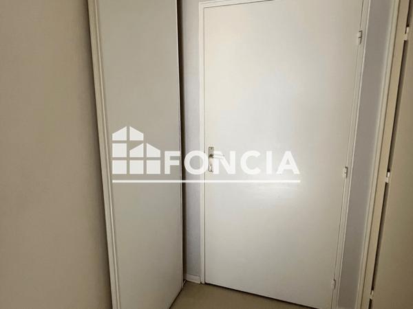 Location Appartement 2 pièces 34.31 m² - 32 RUE LECHESNE Le Mans 72000