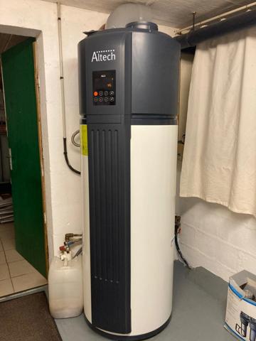 A vendre pavillon familial de plain-pied avec jardin à Distré 49400