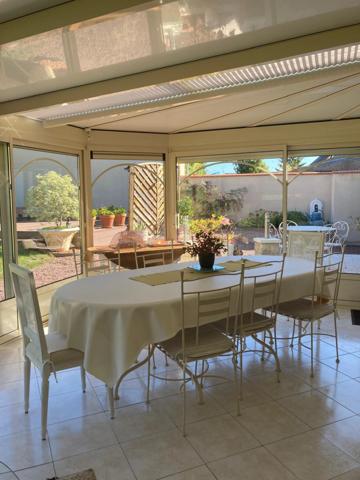 A vendre pavillon familial de plain-pied avec jardin à Distré 49400