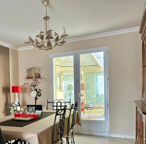 A vendre pavillon familial de plain-pied avec jardin à Distré 49400