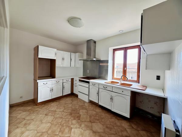 Appartement à BELLEGARDE SUR VALSERINE (01200)