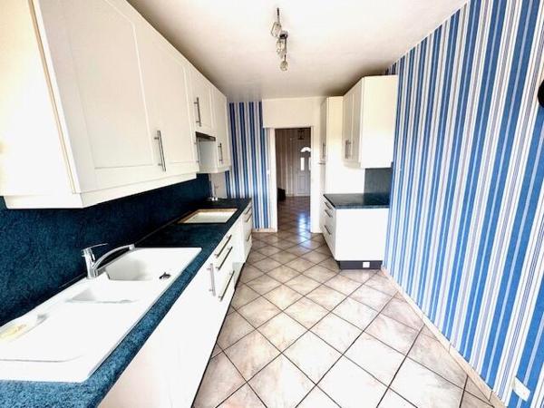 BINIC - Maison 4 chambres avec véranda