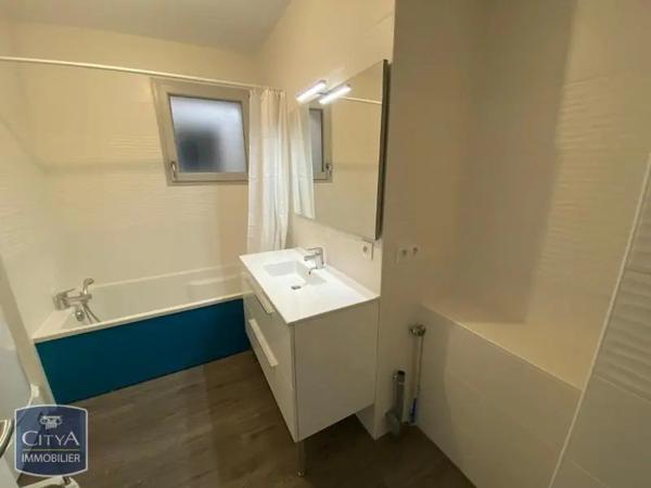 Appartement à louer 3 pièces 61.64m² Cluny (71250)