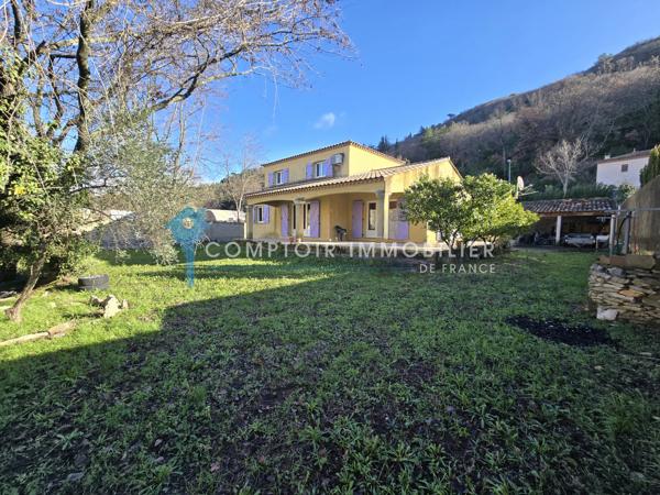 Villa
                                                                                                                                                                                                                                                                                                                        6 pièce(s)                                                                                                                                                                                                          5 chambre(s)                                                                                                                                                                                                          140  m²